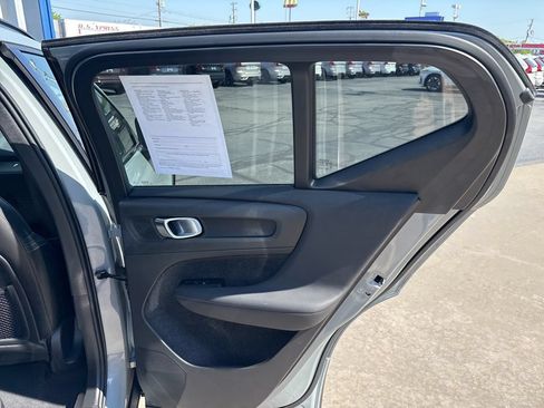 Certified 2026 Volvo XC40 B5 Plus AWD/4WD image 35