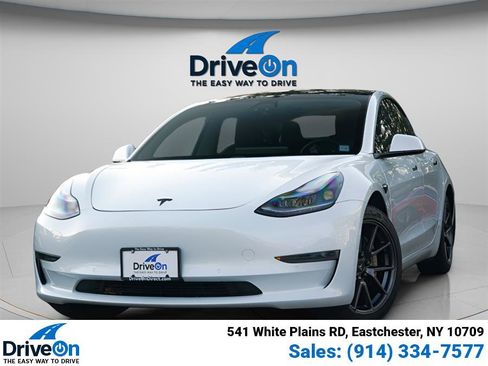 Used 2021 Tesla Model 3 Standard Range Plus image 9