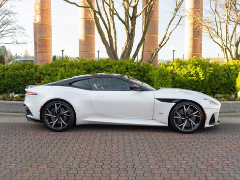 Used 2019 Aston Martin DBS Superleggera image 48