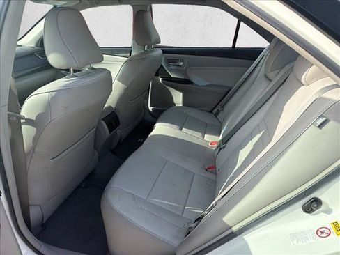 Used 2017 Toyota Camry XLE FWD image 16