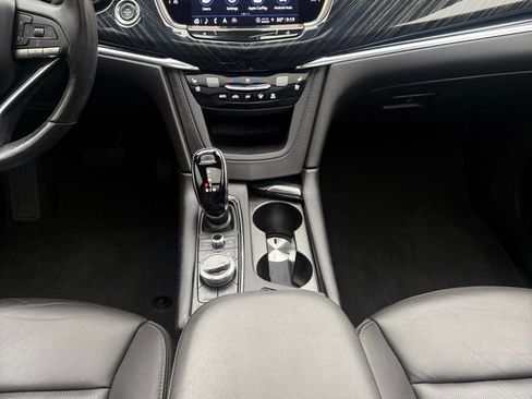Used 2024 Cadillac XT6 Premium Luxury w/ Technology Package AWD/4WD image 21