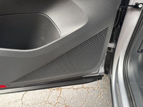 Used 2024 Volkswagen Atlas Cross Sport SE image 14