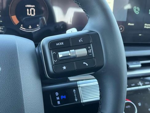 Used 2025 Hyundai Santa Fe SEL image 22