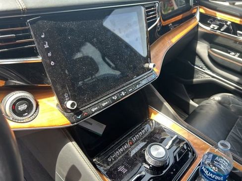 Used 2024 Jeep Grand Wagoneer L Series III AWD/4WD image 13