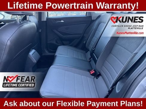 Used 2025 Volkswagen Jetta SE w/ Sunroof Package FWD image 21
