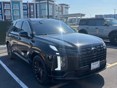 Used 2024 Hyundai Palisade Calligraphy image 7