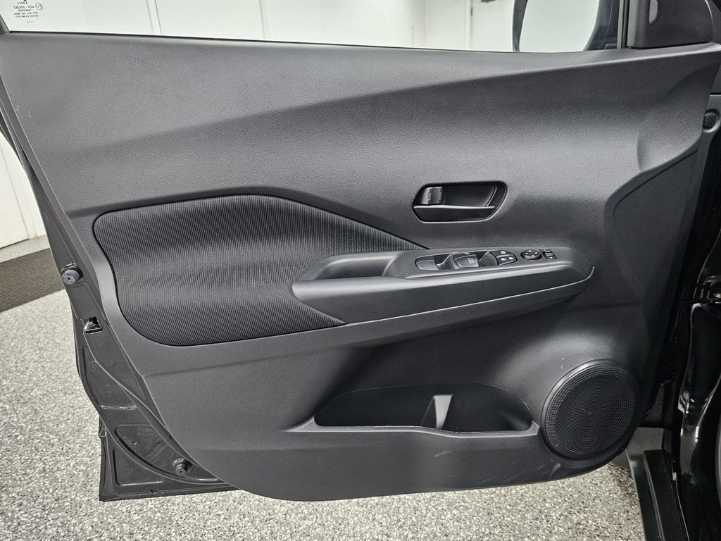 Used 2025 Nissan Kicks Play S FWD image 12