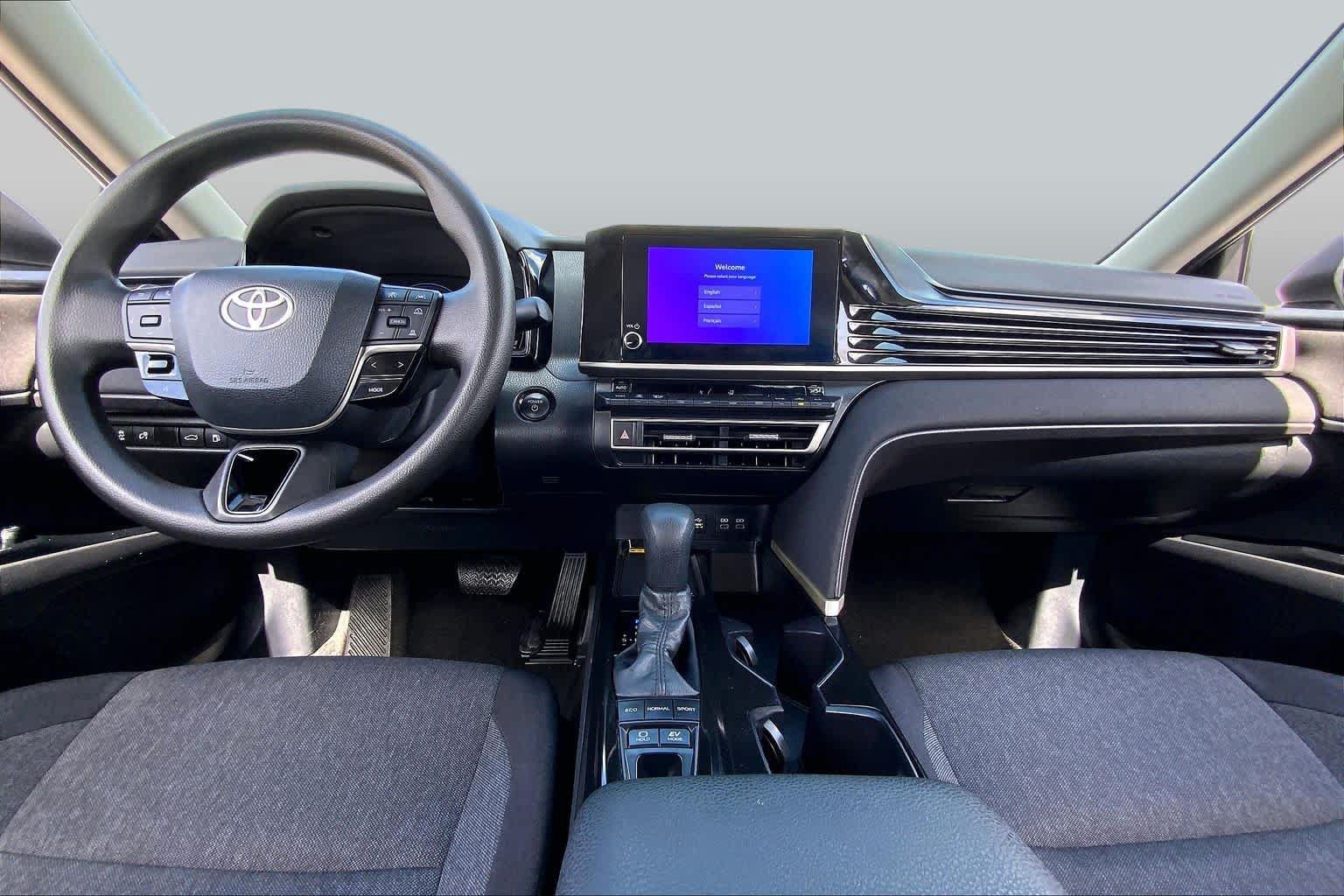 Used 2025 Toyota Camry LE FWD image 15