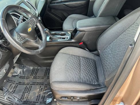 Used 2018 Chevrolet Equinox LT AWD/4WD image 18