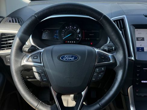 Used 2019 Ford Edge Titanium w/ Cold Weather Package FWD image 13