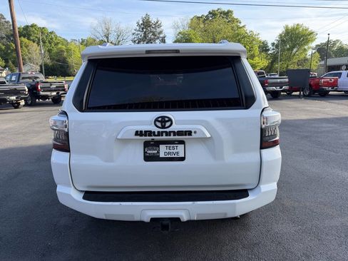 Used 2016 Toyota 4Runner 2WD image 3