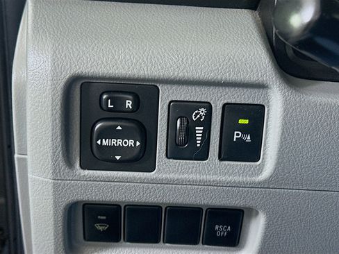 Used 2011 Toyota 4Runner SR5 image 16