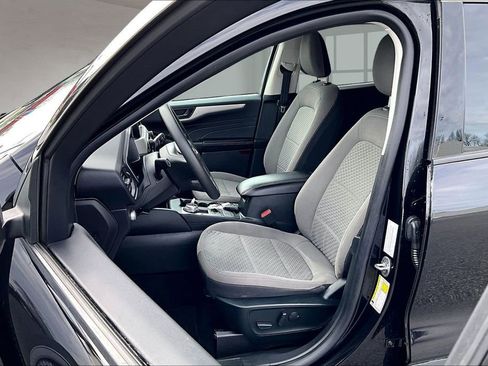 Used 2022 Ford Escape SE image 26