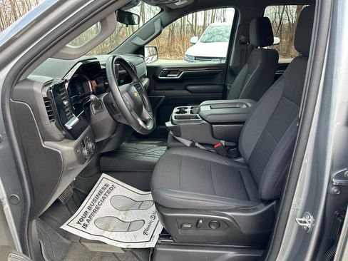 Used 2024 Chevrolet Silverado 1500 LT w/ Convenience Package II image 11