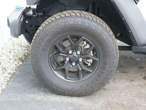 Used 2024 Jeep Wrangler Unlimited AWD/4WD image 6