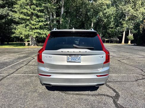 Used 2019 Volvo XC90 T6 Momentum w/ Protection Package AWD/4WD image 11