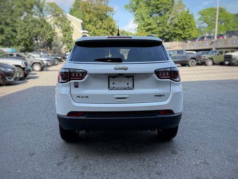 Used 2023 Jeep Compass Latitude w/ Convenience Group AWD/4WD image 10