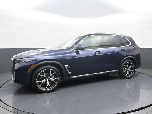 Used 2025 BMW X5 xDrive40i image 4