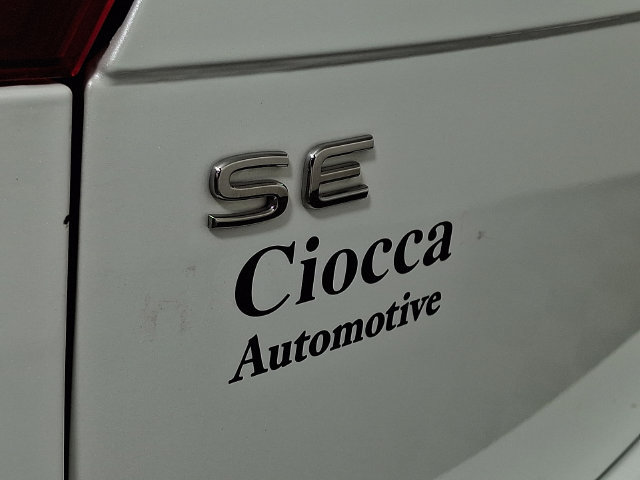 Used 2024 Volkswagen Tiguan SE R-Line FWD image 30