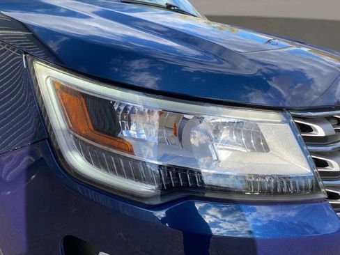 Used 2017 Ford Explorer Limited w/ Equipment Group 301A image 10