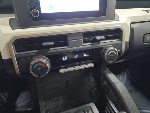 Certified 2024 Toyota Tacoma TRD Off-Road AWD/4WD image 21