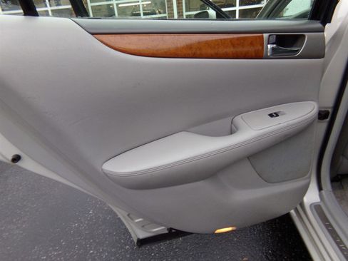 Used 2005 Lexus ES 330 image 72