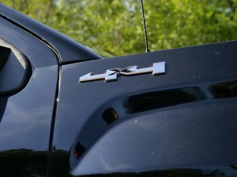 Used 2015 GMC Sierra 1500 SLT w/ SLT Crew Cab Value Package image 41