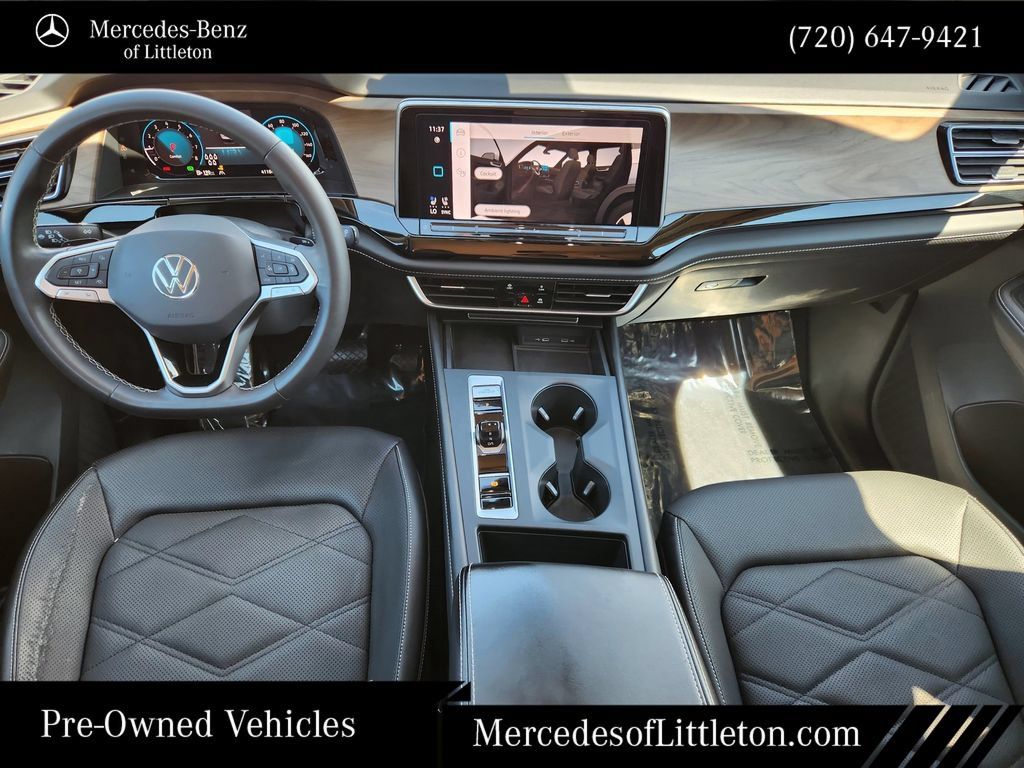 Used 2024 Volkswagen Atlas SE AWD/4WD image 25