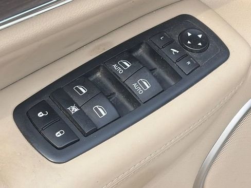 Used 2020 Jeep Grand Cherokee Overland image 19