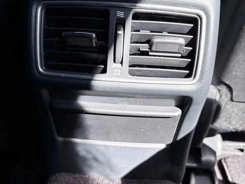 Used 2016 INFINITI Q50 3.0t Premium w/ Driver Assistance Package image 28