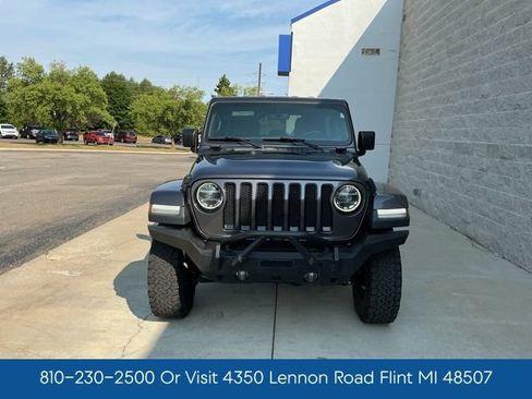 Used 2020 Jeep Wrangler Unlimited Sahara AWD/4WD image 9