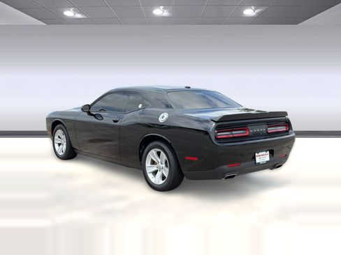 Used 2023 Dodge Challenger SXT RWD image 3