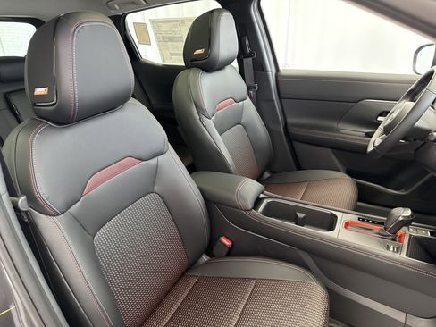 New 2025 Nissan Kicks SR w/ SR Premium Package image 15