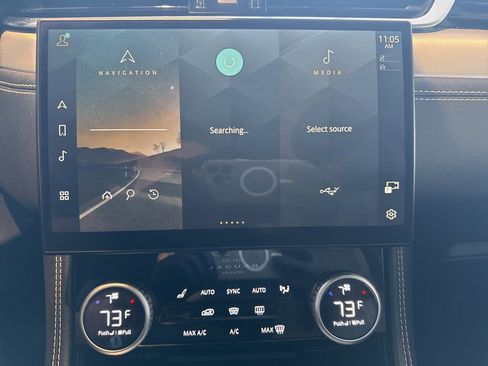 Used 2025 Jaguar F-PACE R-Dynamic S image 39