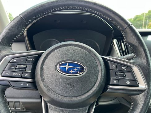 Used 2025 Subaru Outback Premium AWD/4WD image 25