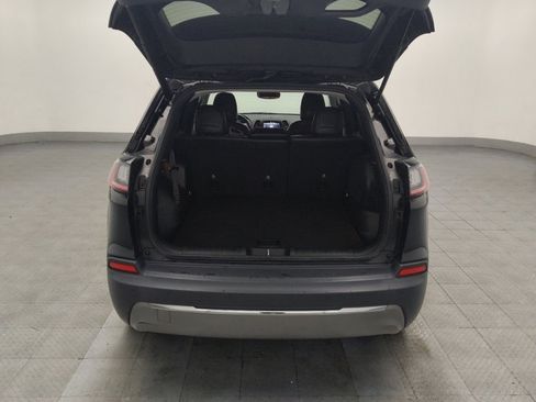 Used 2019 Jeep Cherokee Limited image 29