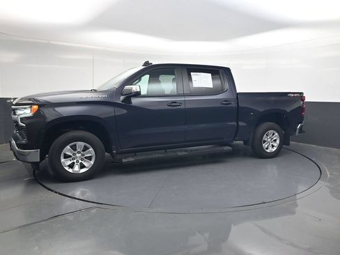 Used 2022 Chevrolet Silverado 1500 LT AWD/4WD image 13