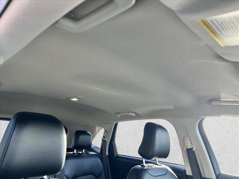 Used 2021 Ford Edge SEL w/ Convenience Package image 23