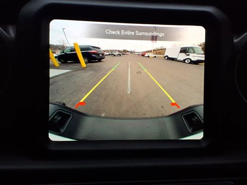 Used 2023 Jeep Gladiator Sport image 18