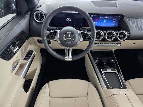 New 2026 Mercedes-Benz GLA 250 image 10