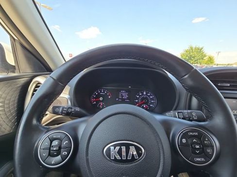 Used 2021 Kia Soul GT-Line FWD image 25