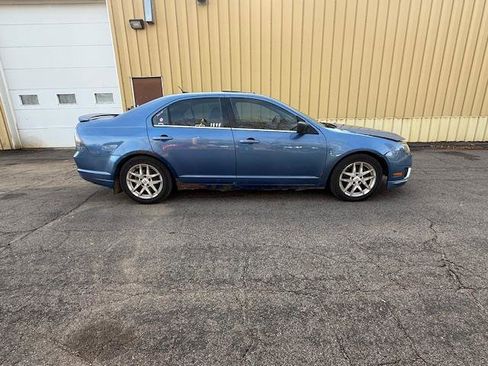 Used 2010 Ford Fusion SEL image 3
