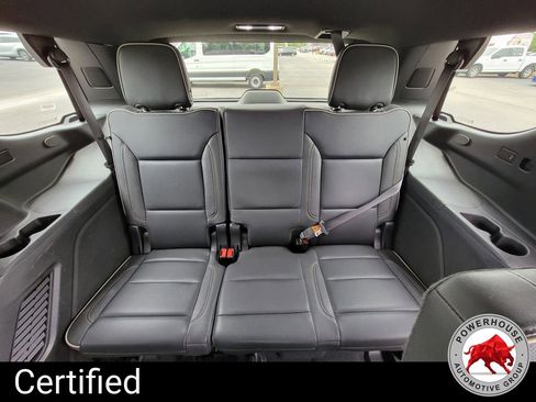 Used 2024 Chevrolet Tahoe Premier RWD image 18