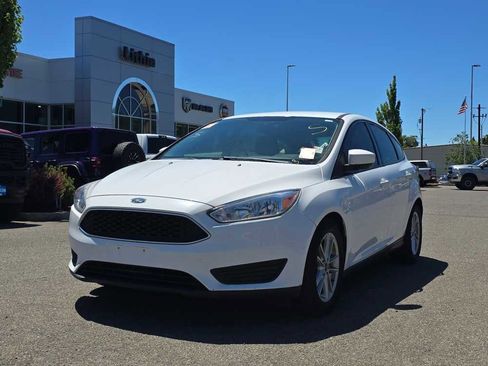Used 2018 Ford Focus SE FWD image 8