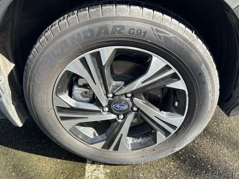 Used 2024 Subaru Crosstrek 2.0i Premium image 13