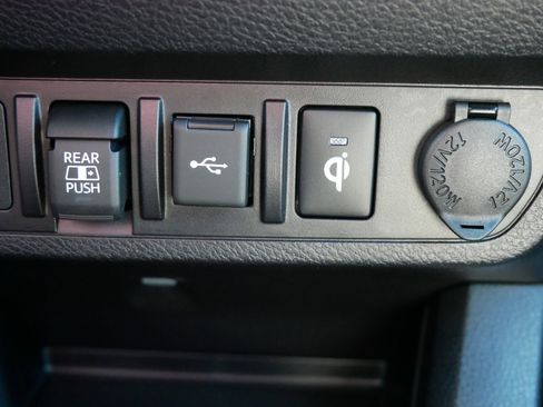 Used 2023 Toyota Tacoma SR image 29