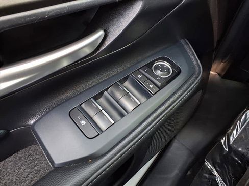 Certified 2025 Toyota Grand Highlander AWD image 17