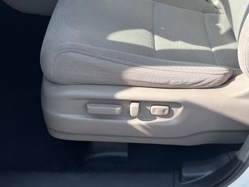 Certified 2018 Honda Pilot EX image 18