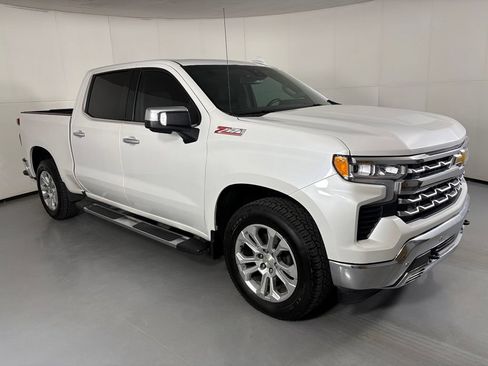 Used 2023 Chevrolet Silverado 1500 LTZ w/ LTZ Premium Package AWD/4WD image 2