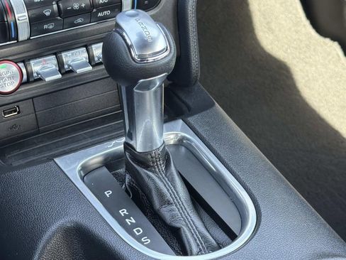 Used 2022 Ford Mustang Premium image 12